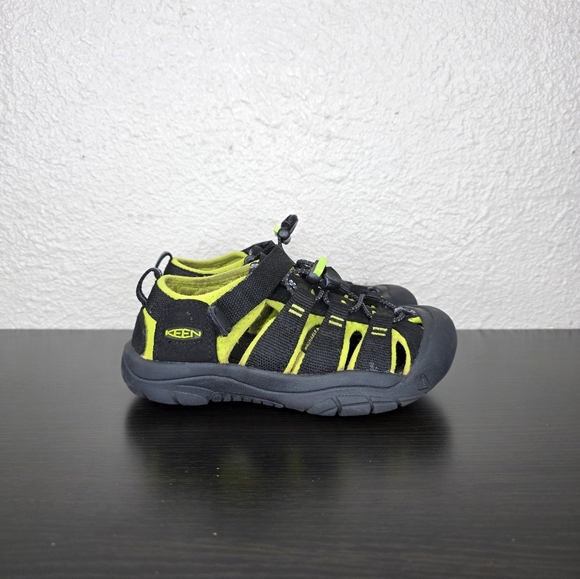 KEENS Black Water Big Kids' Newport H2 Size 1 - Picture 6 of 14